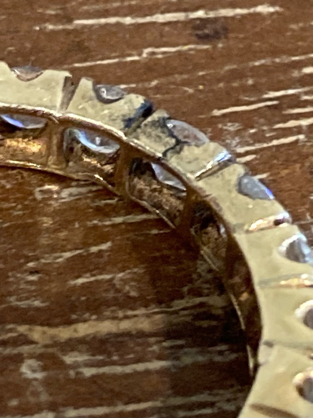 Gold Tone Eternity Band Ring Clear Stones Size 8 - Has a Crack - Picture 16 of 17